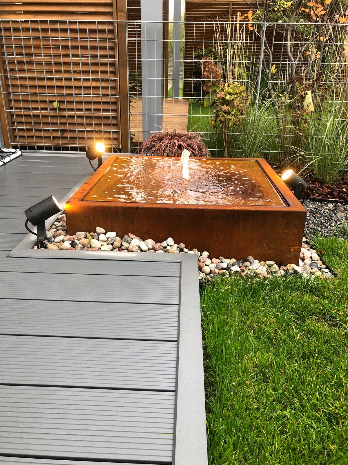 Fontaine De Corten Au Jardin - cortena.fr